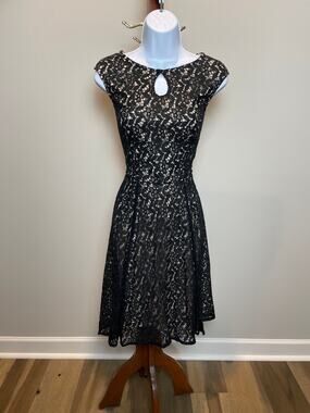 London Times Size 8 Beige Flare Dress with Black Lace Overlay